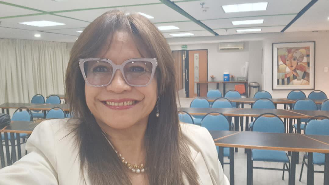 Susana Apóstol en seminario